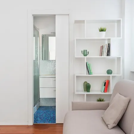 New And Lovely Flat In Center מילאנו